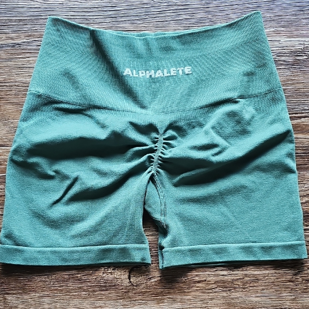 Alphalete OG Amplify Ivy Shorts High-Waist Women’s Athletic Shorts